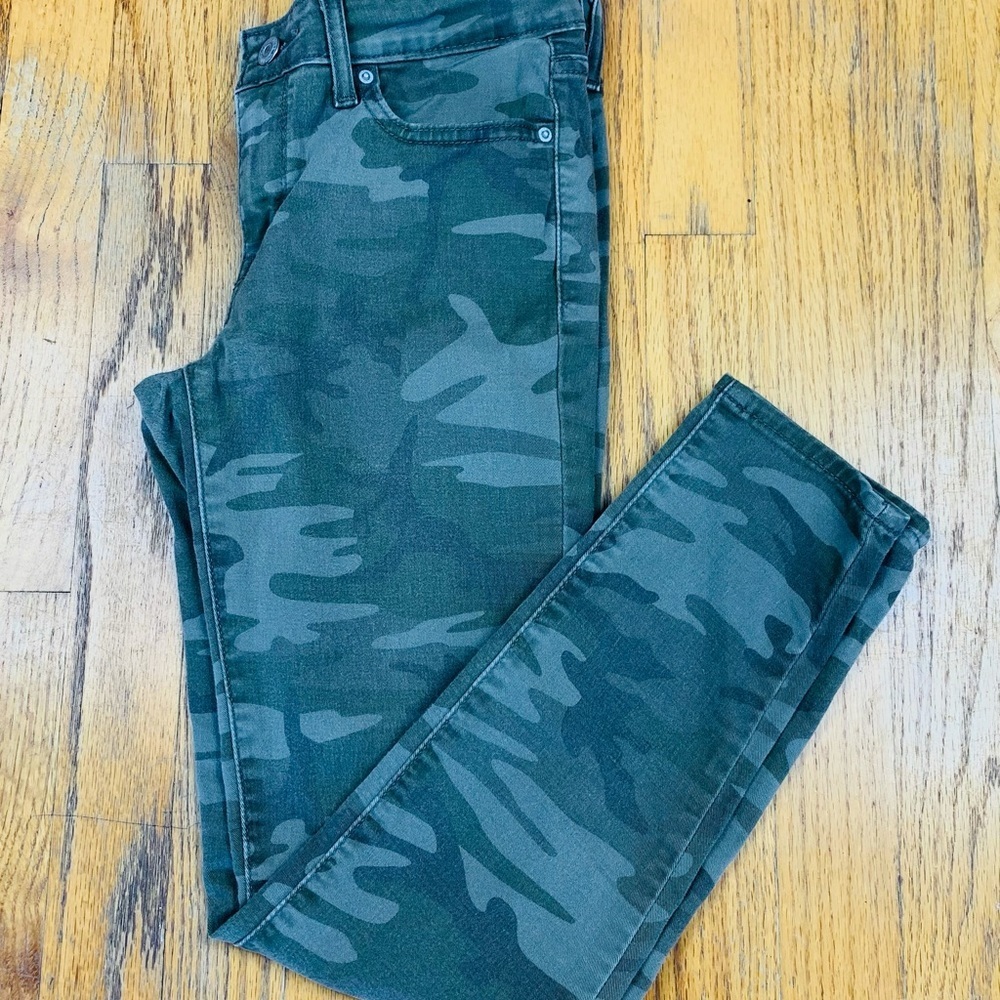 Levi’s 711 skinny